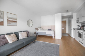 New, modern studio w/ big balcony